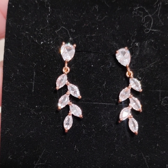 NWOT Rose Gold Over 925 Stamped Sterling Silver Marquis Drop Earrings W Box - Picture 6 of 9